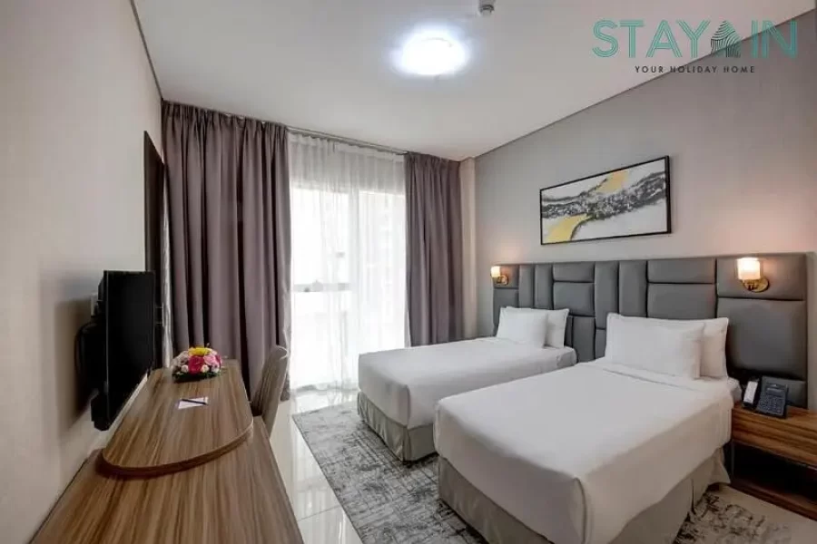 Best 2 BR |Very Clean| Canal Views| Housekeeping