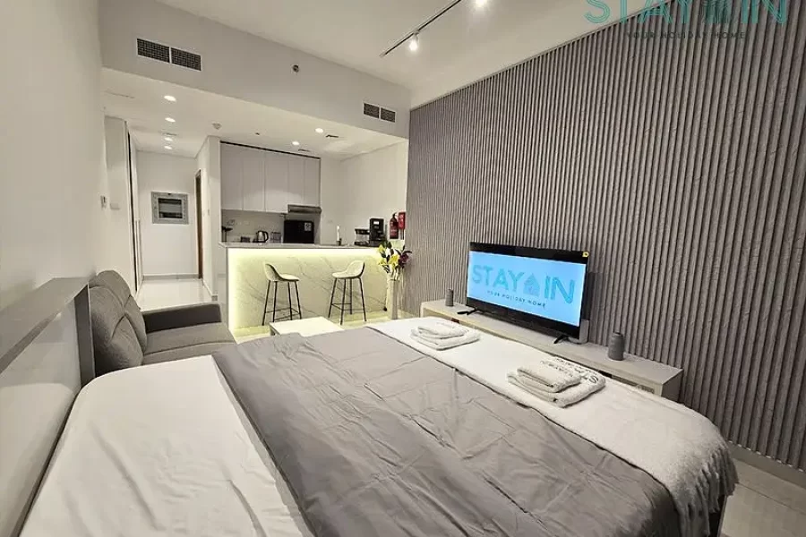 Upscale Studio | Fully Furnished | Serene View